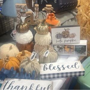 Hobby Lobby Pumpkin and Sign Decor Set - Orange, White, Gold